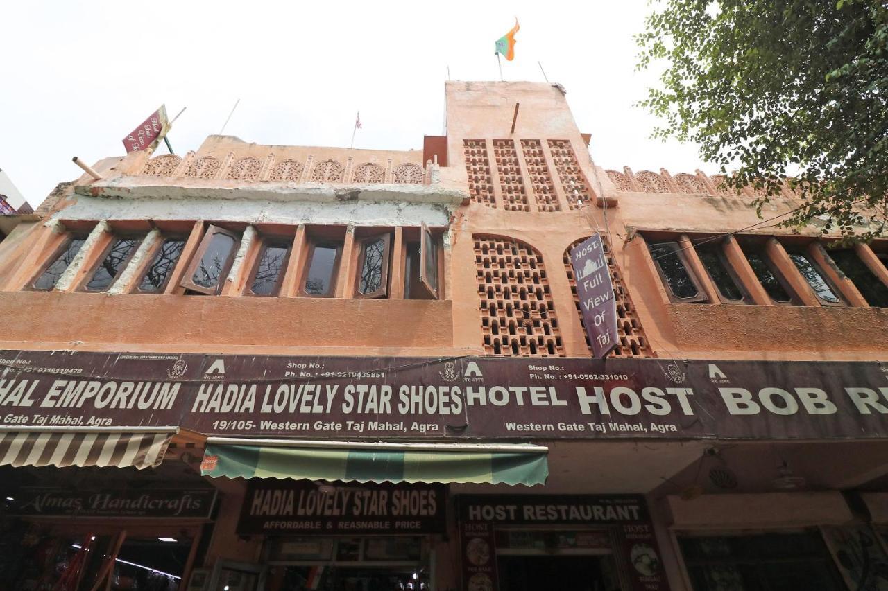 آغْرا Spot On 48690 Hotel Host المظهر الخارجي الصورة
